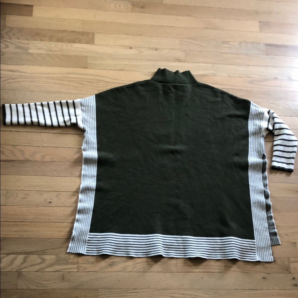 Chicwish Green and White Turtleneck Sweater with Striped Accents